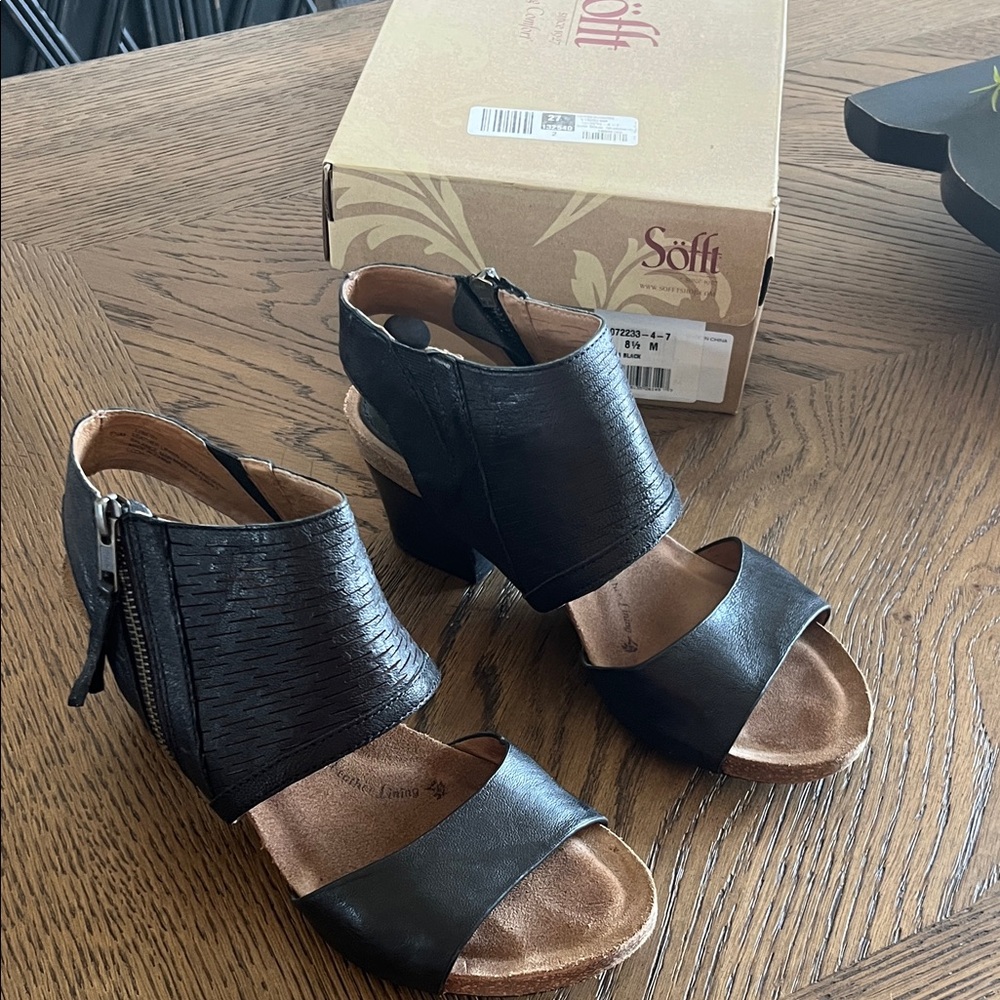 Sofft Black Textured Heel Sandals